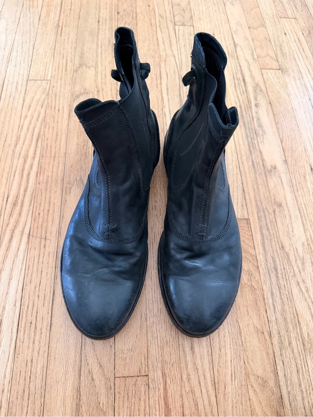 Classic Black Leather Men's Chelsea Boots